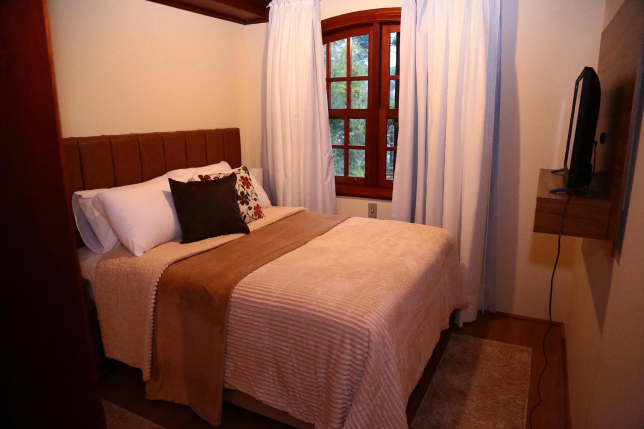 Pousada Miraflores Campos do Jordao Ngoại thất bức ảnh