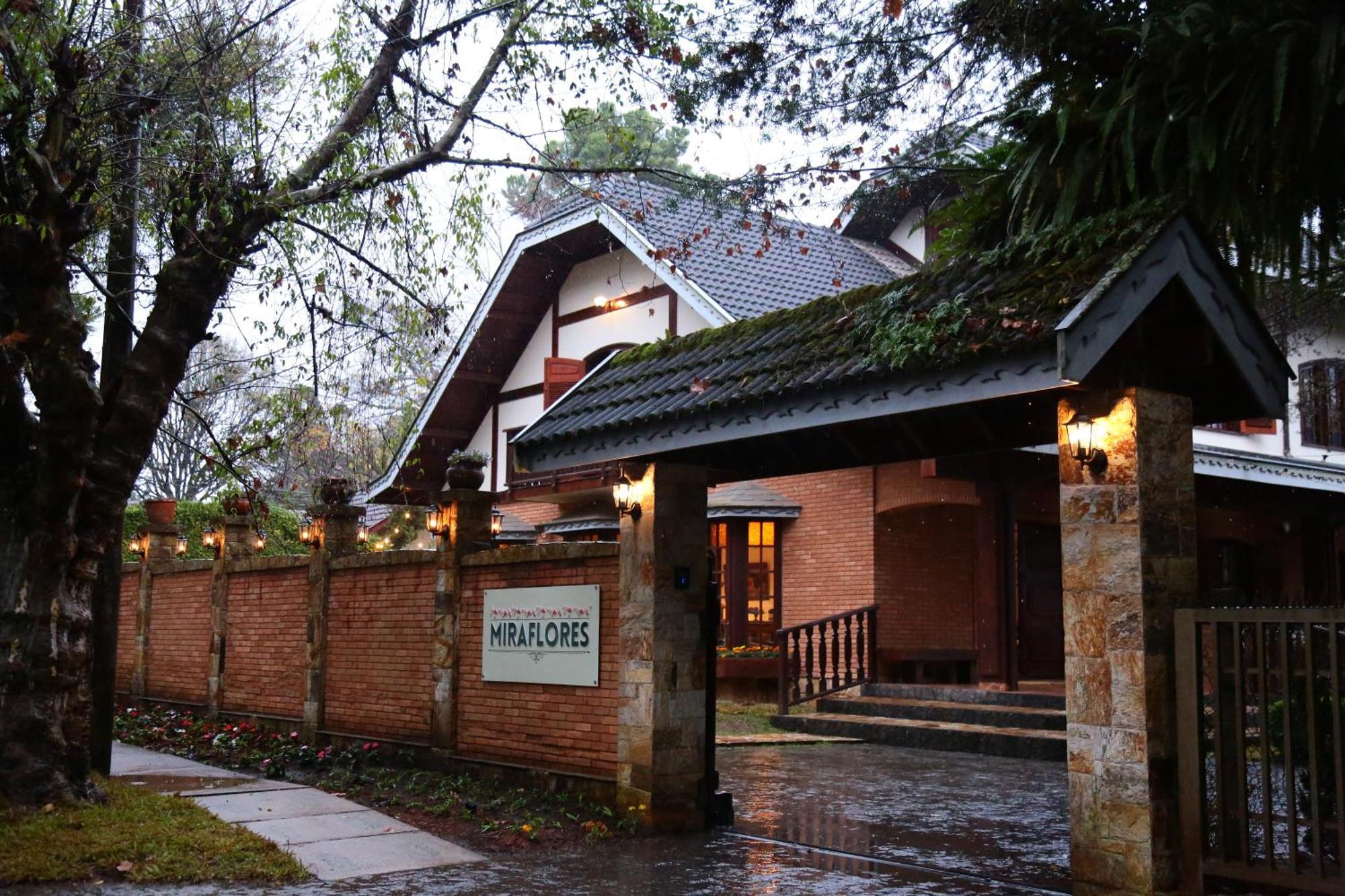 Pousada Miraflores Campos do Jordao Ngoại thất bức ảnh